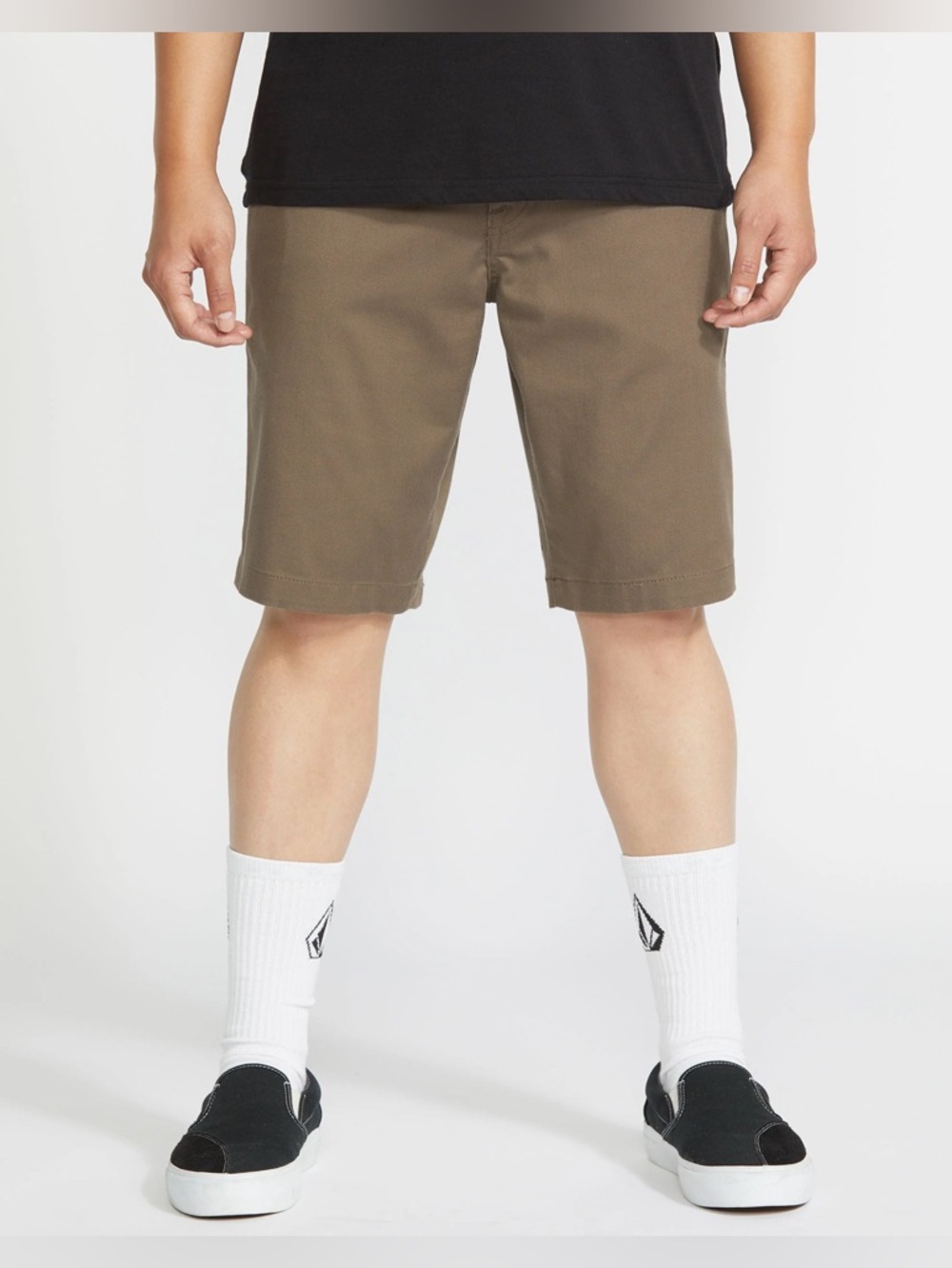 VOLCOM FRICKIN CHINO SHORTS (ACTUAL NAME)BRAND CHINOS REGULAR RISE MODERN FIT